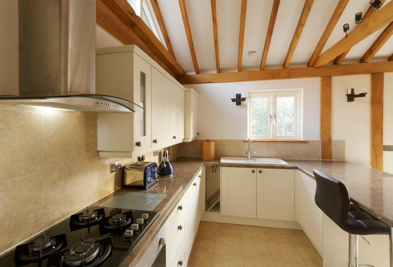 Owl'S Hoot Villa Thorndon Bagian luar foto
